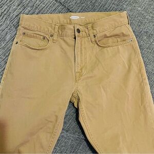 Brand: Old Navy. Size: Straight 30x32. Color: Khaki.